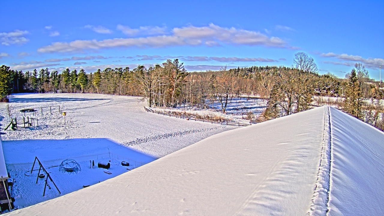 Thumbnail for current weather camera view from St Johns Lutheran School in Newburg, Wisconsin