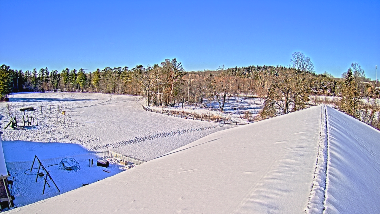 Thumbnail for current weather camera view from St Johns Lutheran School in Newburg, Wisconsin