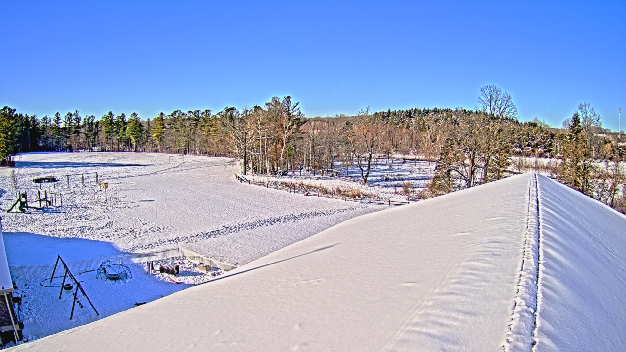 Thumbnail for current weather camera view from St Johns Lutheran School in Newburg, Wisconsin