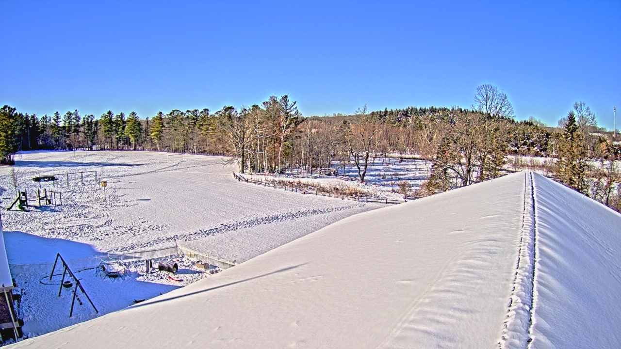 Thumbnail for current weather camera view from St Johns Lutheran School in Newburg, Wisconsin