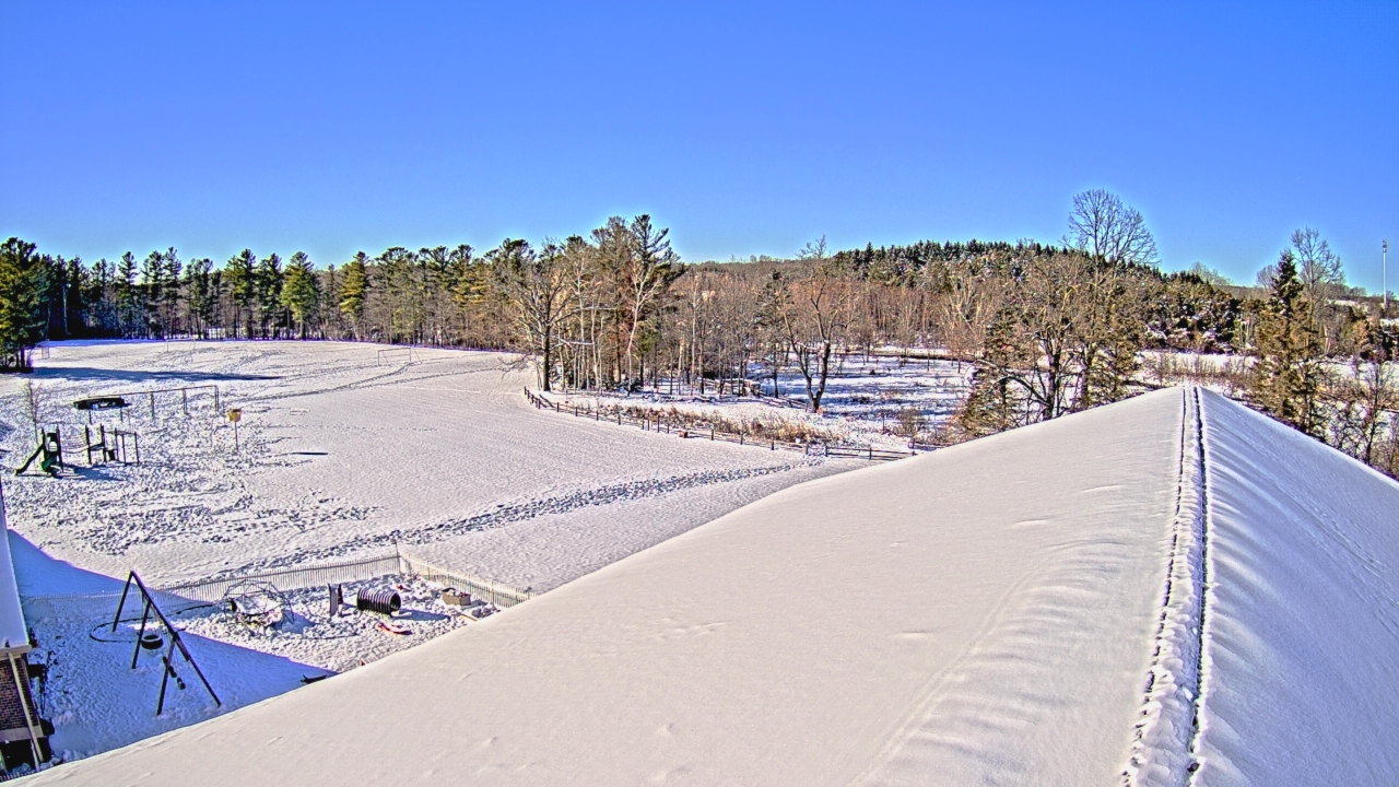 Thumbnail for current weather camera view from St Johns Lutheran School in Newburg, Wisconsin