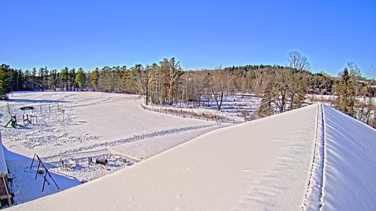 Thumbnail for current weather camera view from St Johns Lutheran School in Newburg, Wisconsin