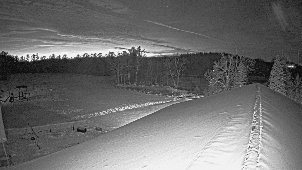 Thumbnail for current weather camera view from St Johns Lutheran School in Newburg, Wisconsin