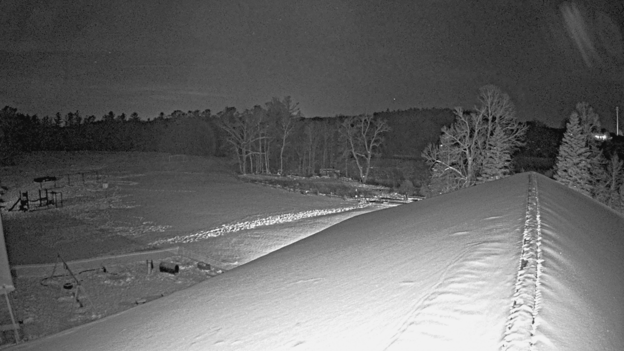 Thumbnail for current weather camera view from St Johns Lutheran School in Newburg, Wisconsin