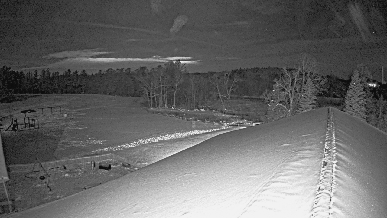 Thumbnail for current weather camera view from St Johns Lutheran School in Newburg, Wisconsin