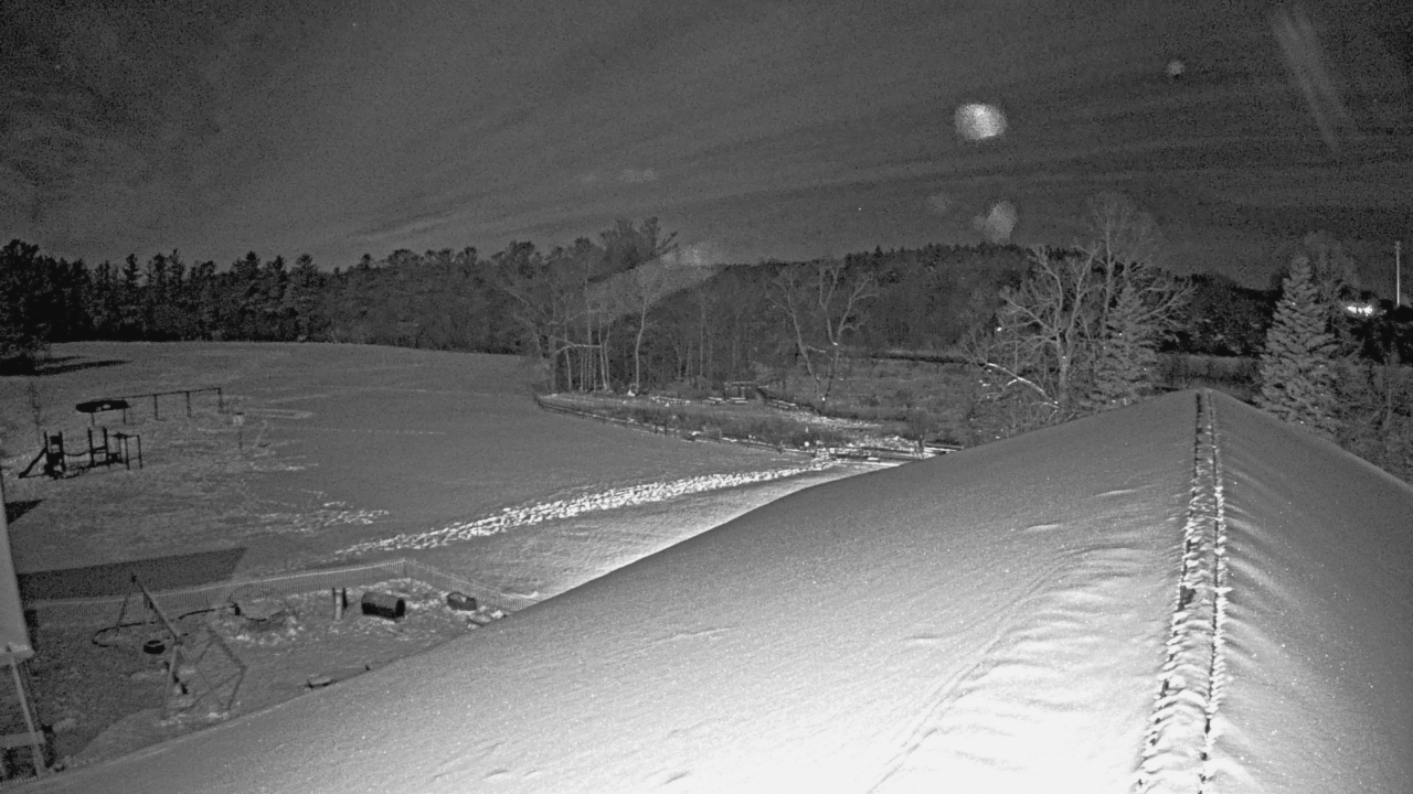 Thumbnail for current weather camera view from St Johns Lutheran School in Newburg, Wisconsin