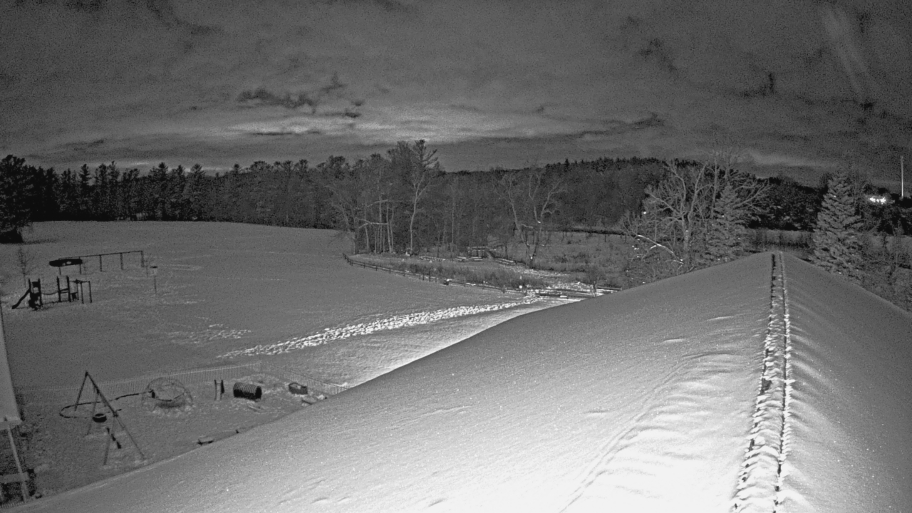 Thumbnail for current weather camera view from St Johns Lutheran School in Newburg, Wisconsin