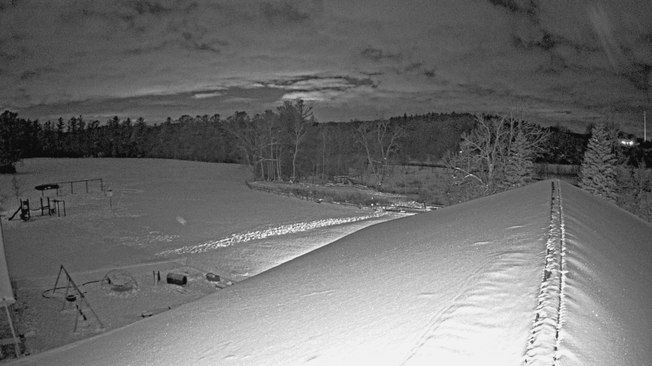 Thumbnail for current weather camera view from St Johns Lutheran School in Newburg, Wisconsin