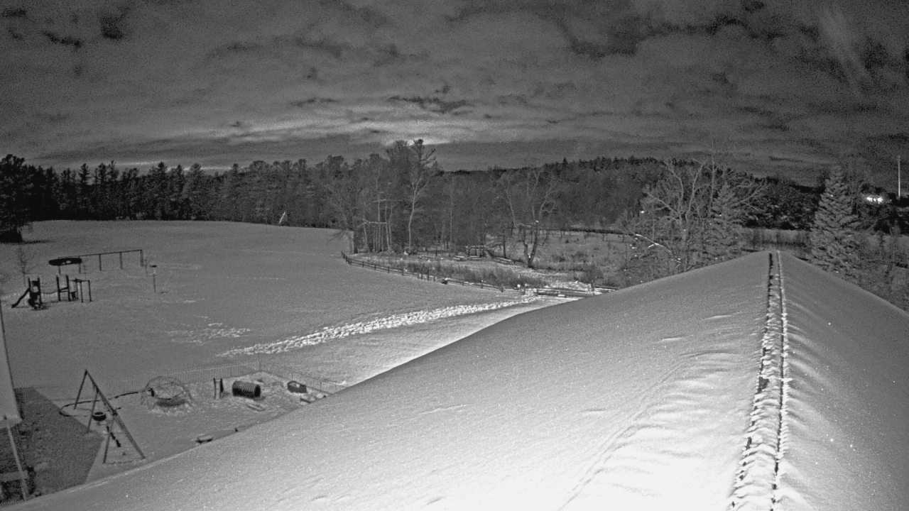 Thumbnail for current weather camera view from St Johns Lutheran School in Newburg, Wisconsin