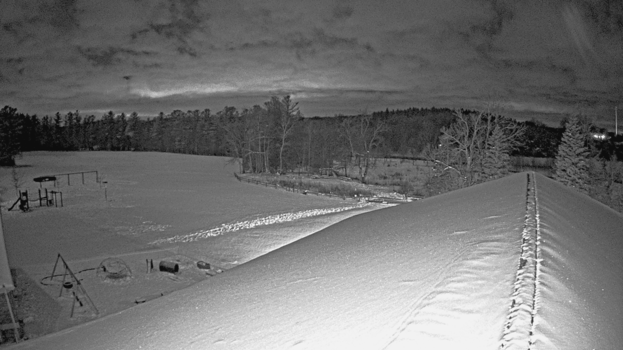 Thumbnail for current weather camera view from St Johns Lutheran School in Newburg, Wisconsin