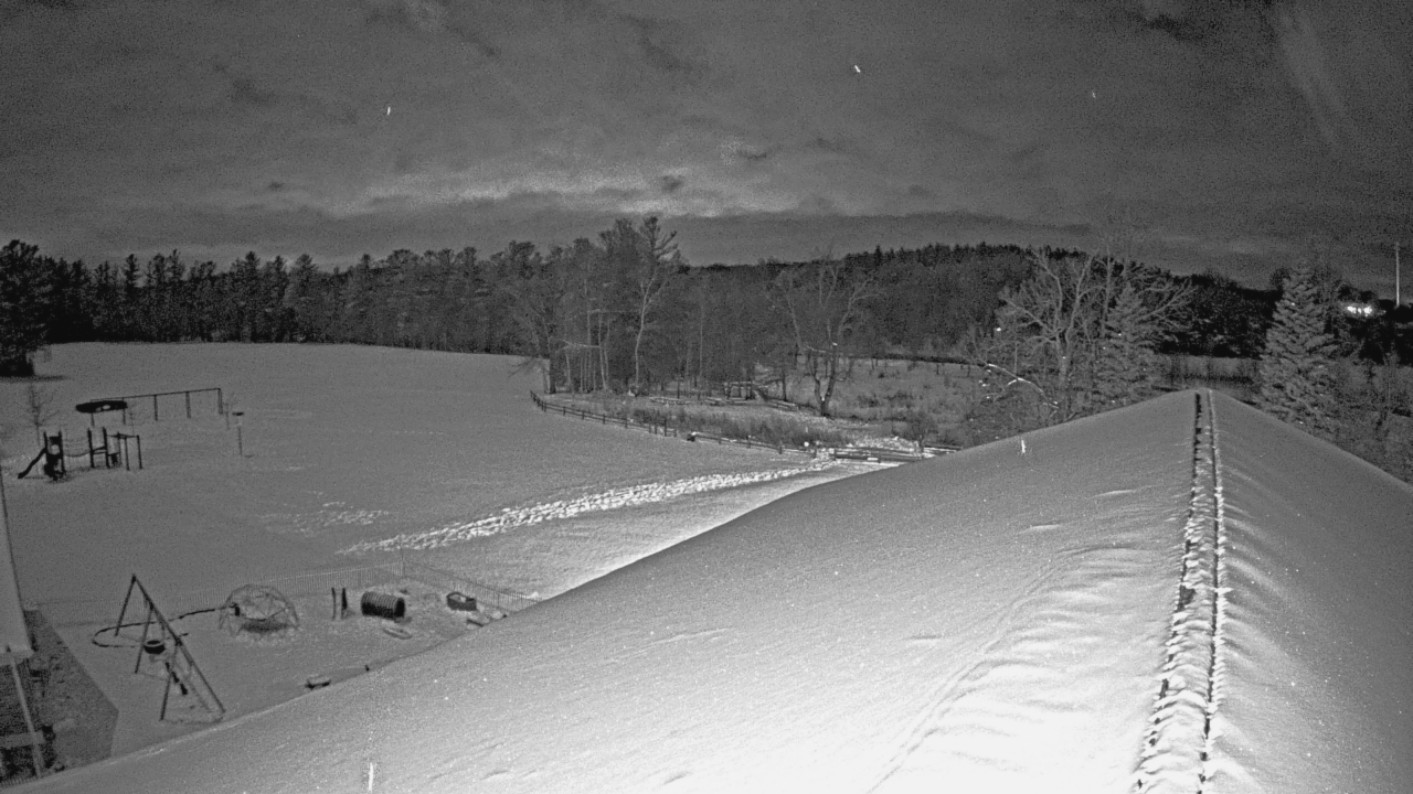 Thumbnail for current weather camera view from St Johns Lutheran School in Newburg, Wisconsin