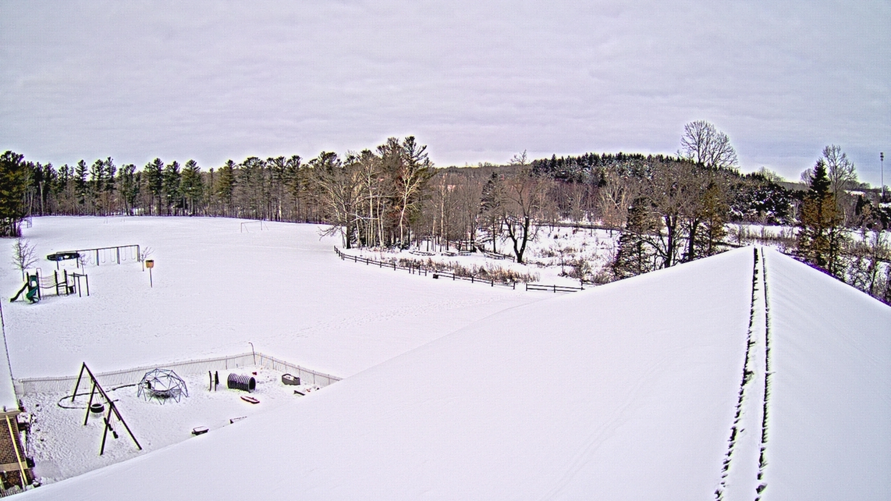 Thumbnail for current weather camera view from St Johns Lutheran School in Newburg, Wisconsin