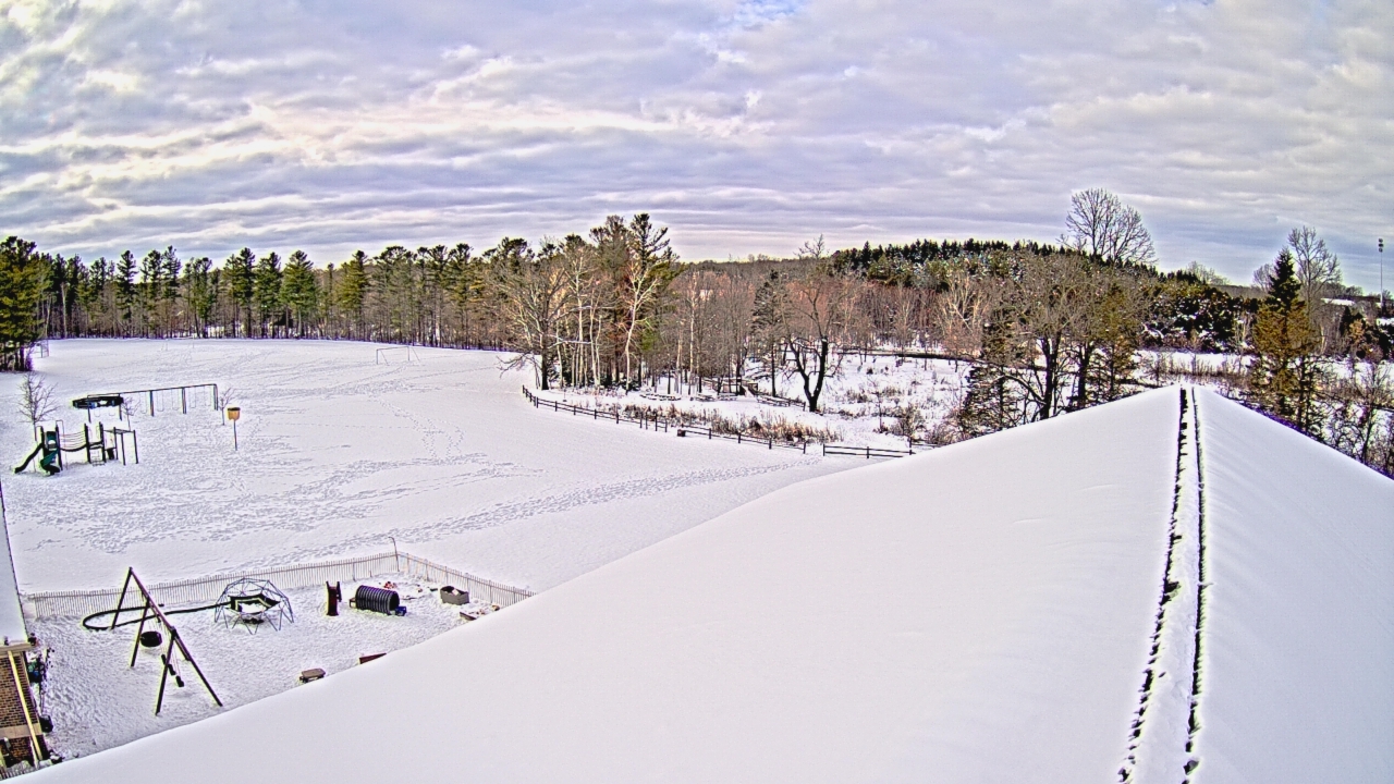 Thumbnail for current weather camera view from St Johns Lutheran School in Newburg, Wisconsin
