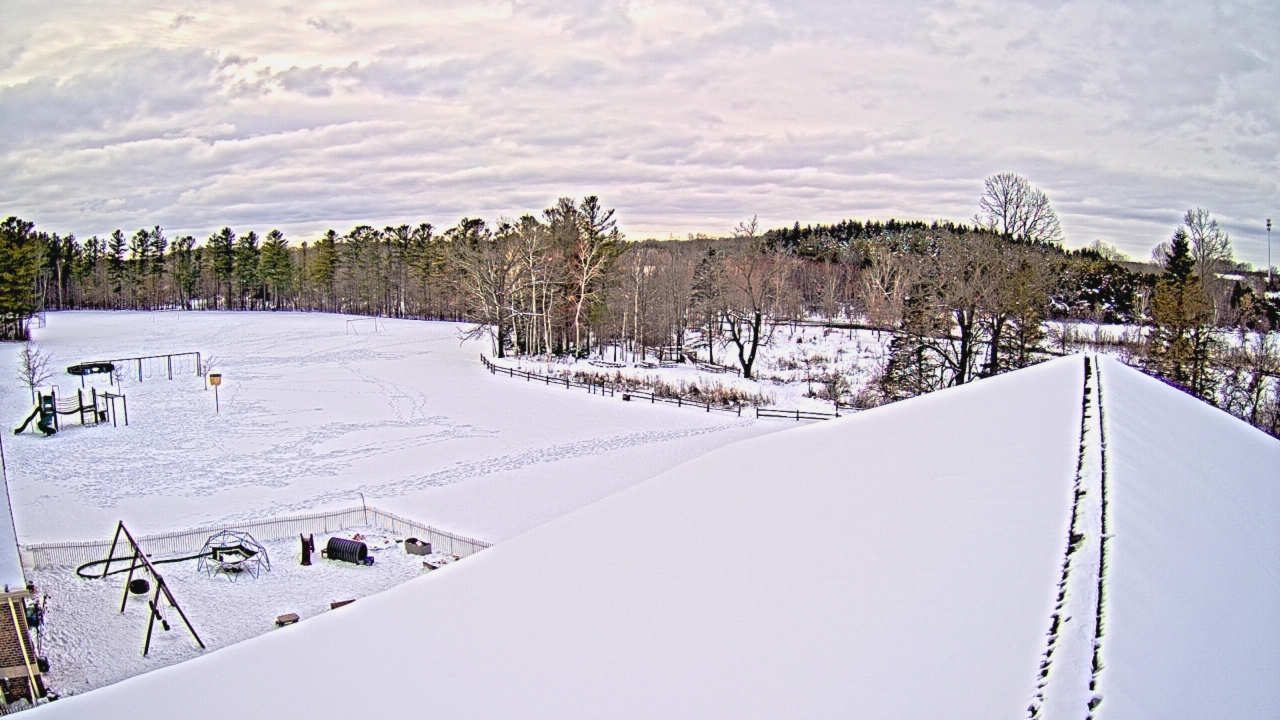 Thumbnail for current weather camera view from St Johns Lutheran School in Newburg, Wisconsin