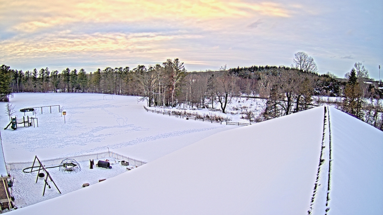 Thumbnail for current weather camera view from St Johns Lutheran School in Newburg, Wisconsin