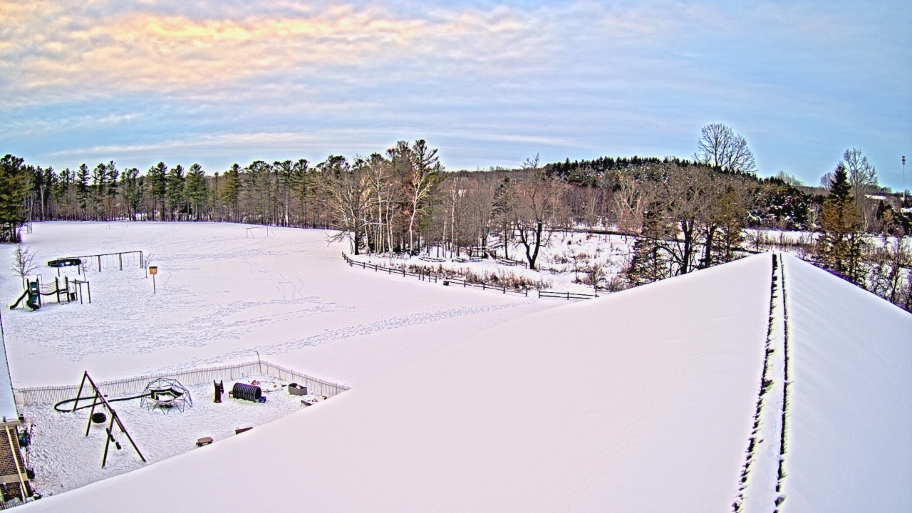 Thumbnail for current weather camera view from St Johns Lutheran School in Newburg, Wisconsin