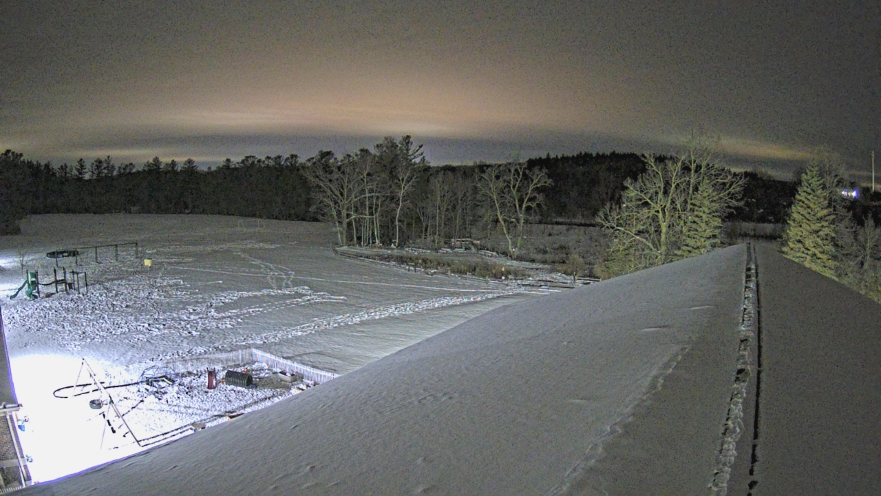 Thumbnail for current weather camera view from St Johns Lutheran School in Newburg, Wisconsin