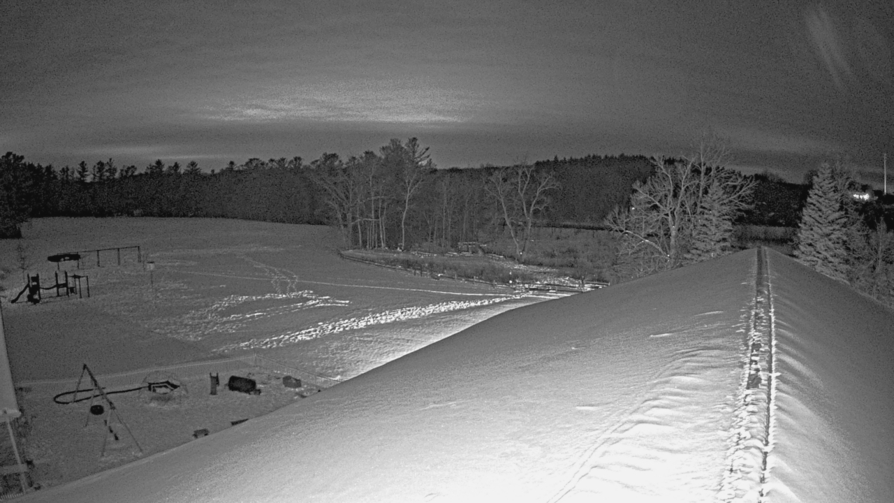 Thumbnail for current weather camera view from St Johns Lutheran School in Newburg, Wisconsin