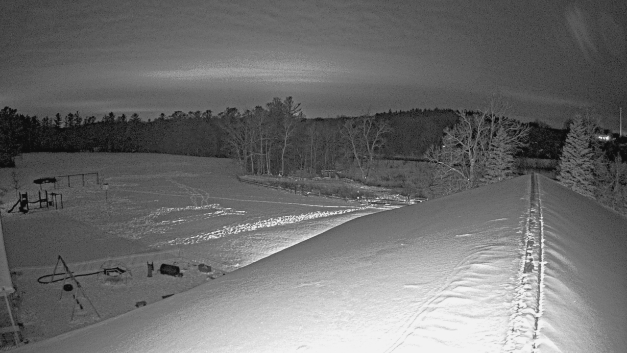 Thumbnail for current weather camera view from St Johns Lutheran School in Newburg, Wisconsin