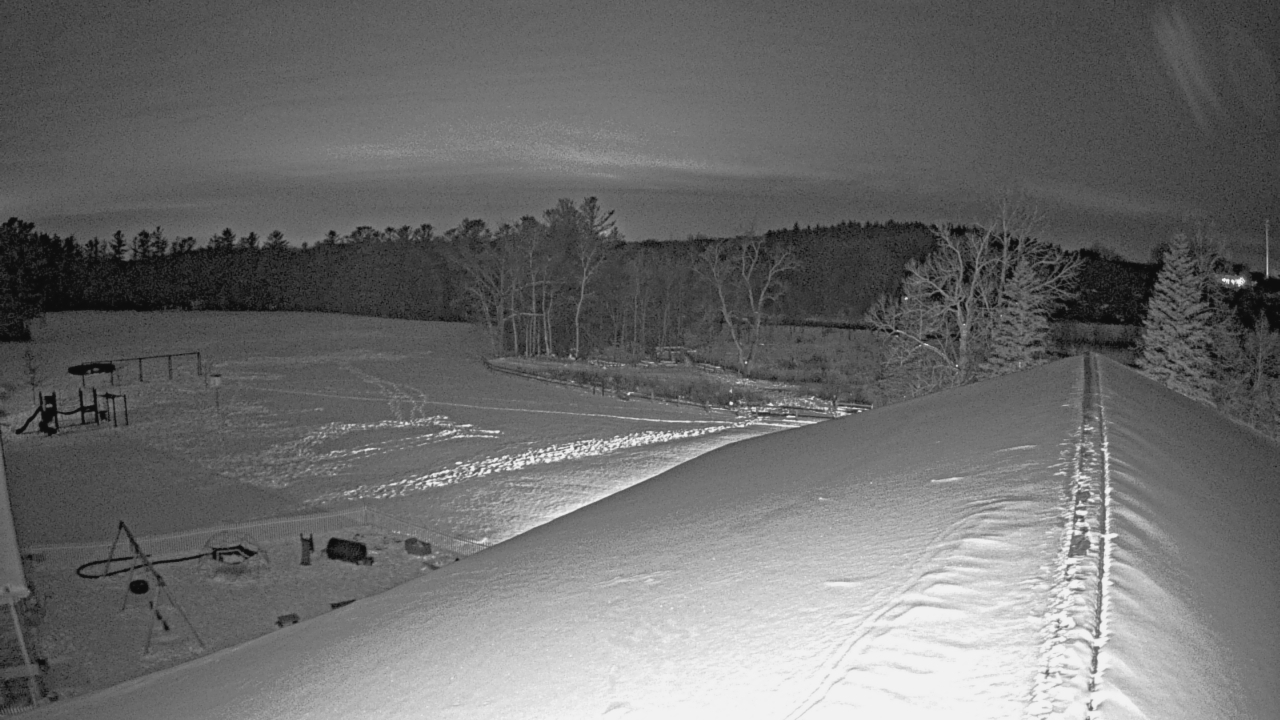 Thumbnail for current weather camera view from St Johns Lutheran School in Newburg, Wisconsin