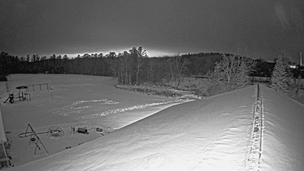 Thumbnail for current weather camera view from St Johns Lutheran School in Newburg, Wisconsin