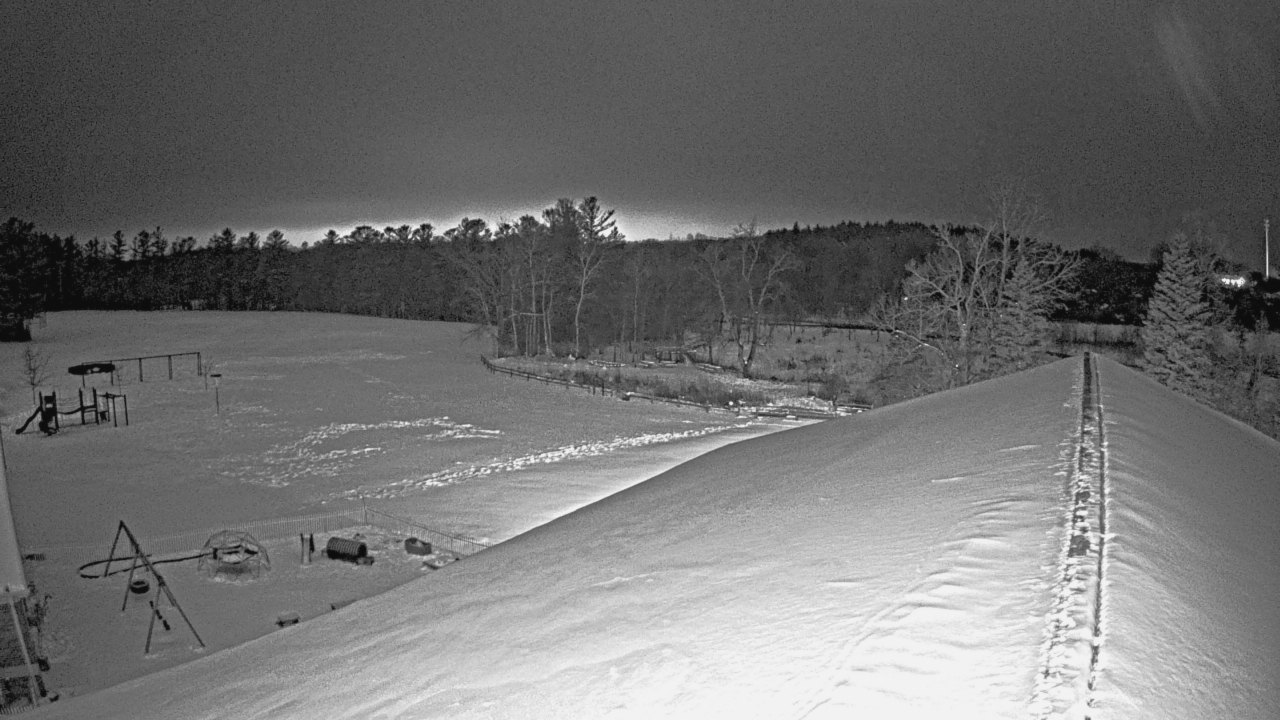 Thumbnail for current weather camera view from St Johns Lutheran School in Newburg, Wisconsin