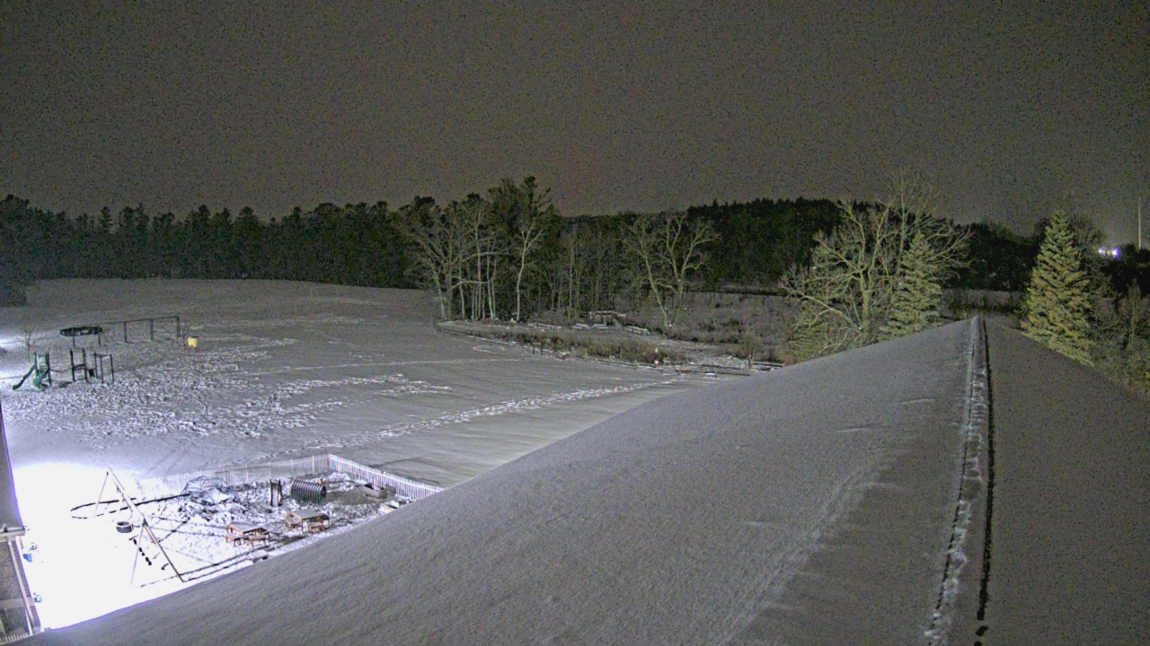 Thumbnail for current weather camera view from St Johns Lutheran School in Newburg, Wisconsin