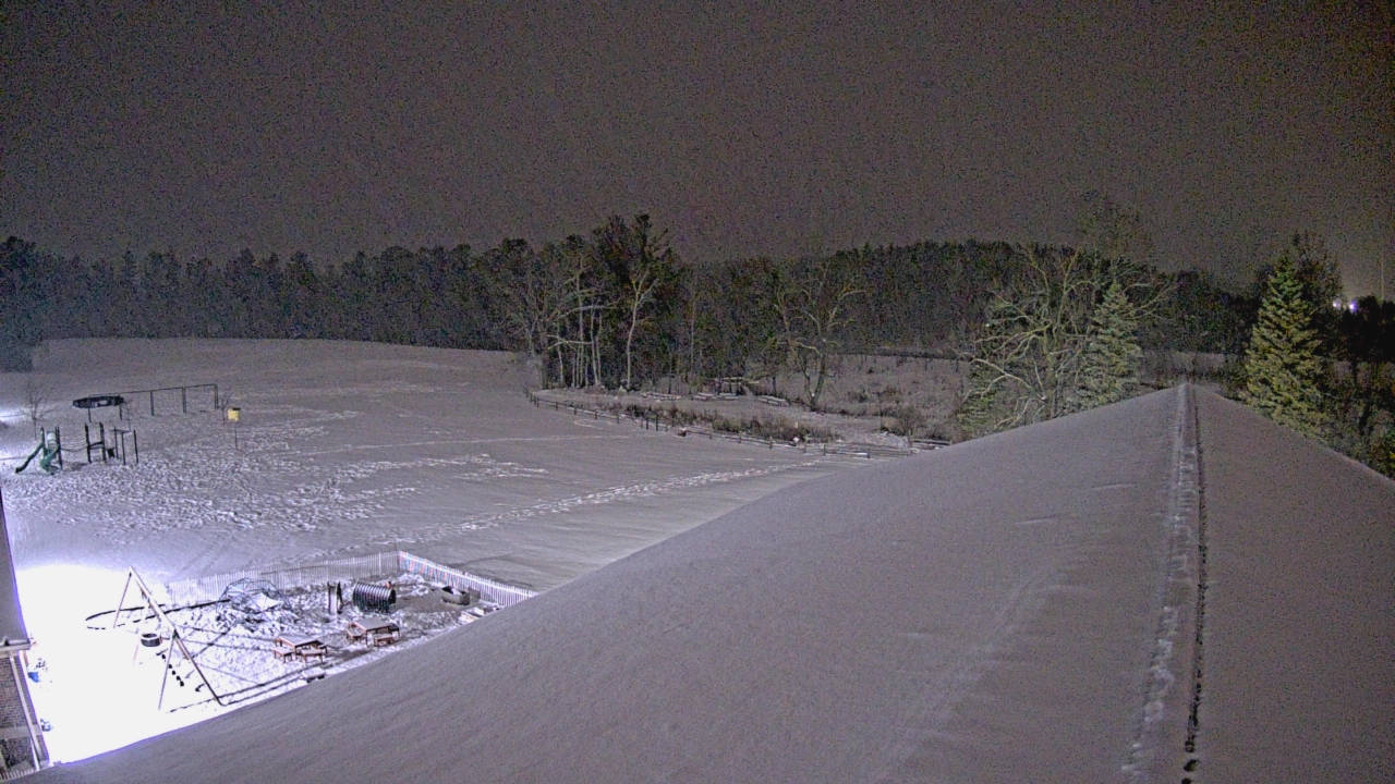 Thumbnail for current weather camera view from St Johns Lutheran School in Newburg, Wisconsin