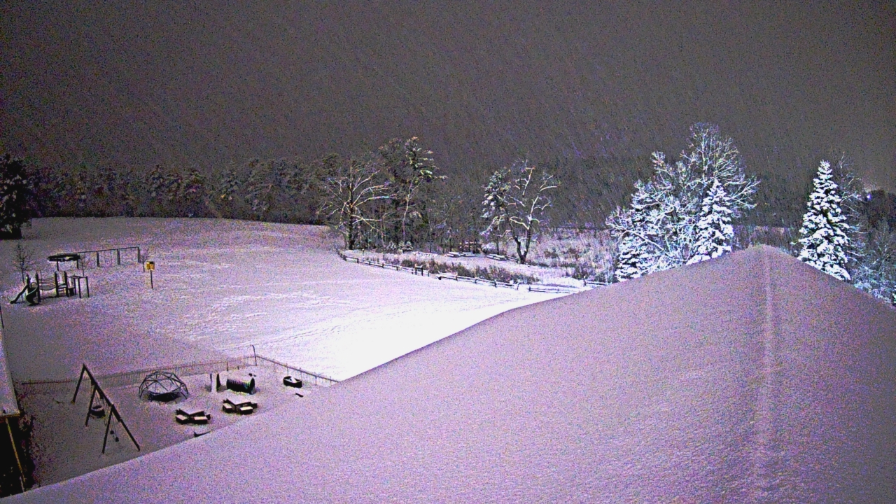 Thumbnail for current weather camera view from St Johns Lutheran School in Newburg, Wisconsin