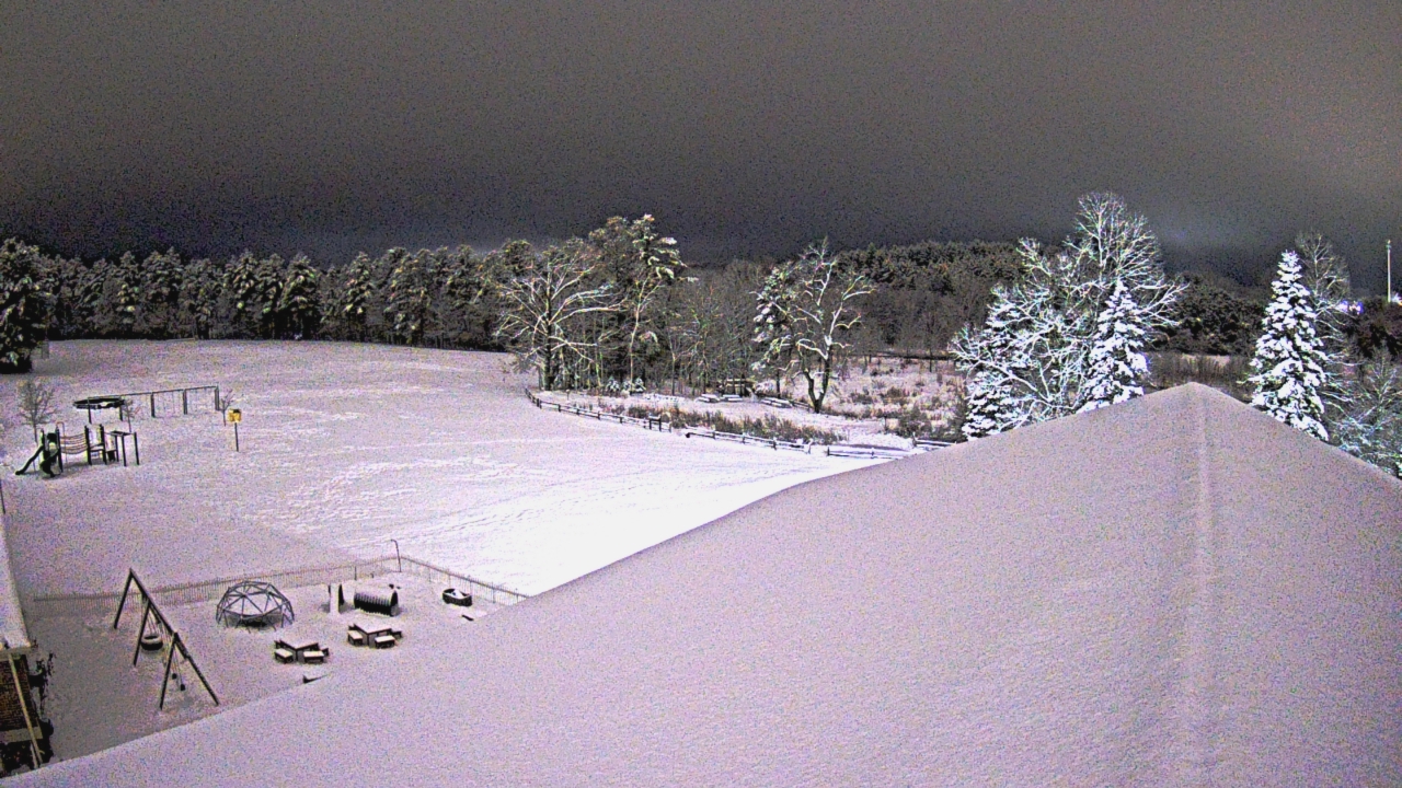 Thumbnail for current weather camera view from St Johns Lutheran School in Newburg, Wisconsin