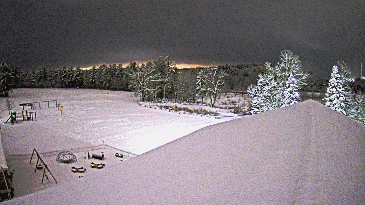 Thumbnail for current weather camera view from St Johns Lutheran School in Newburg, Wisconsin