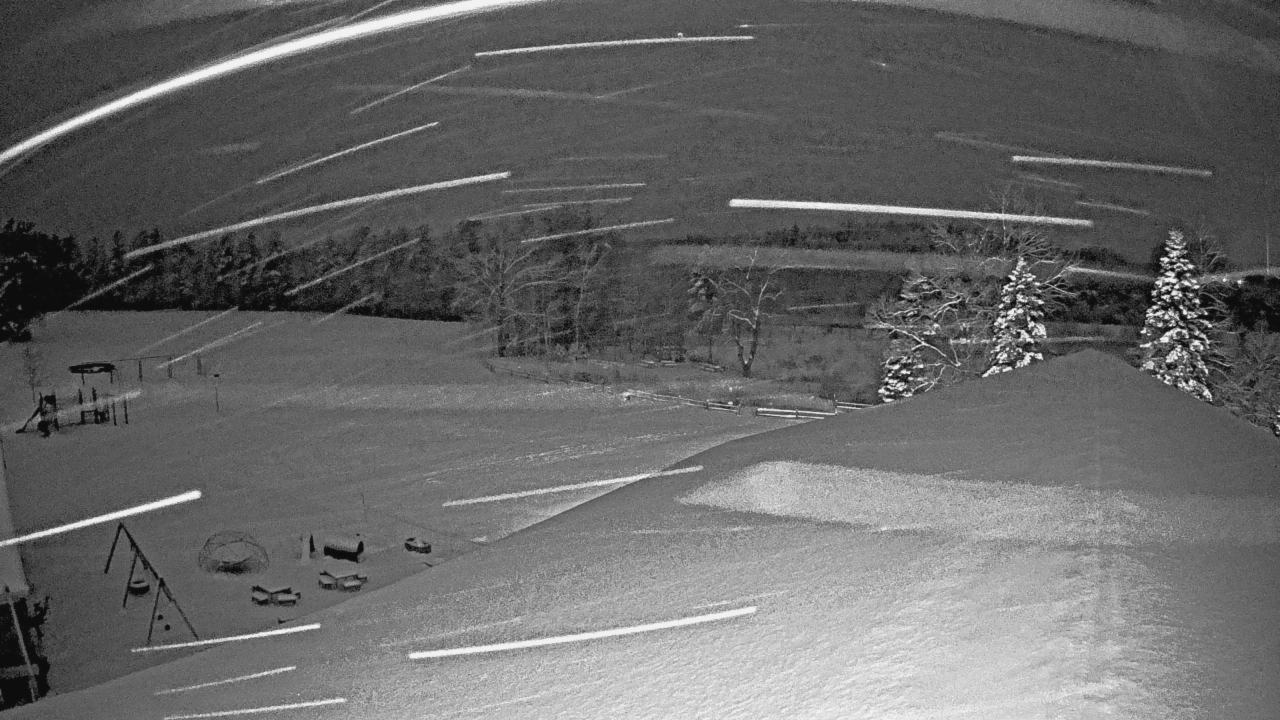 Thumbnail for current weather camera view from St Johns Lutheran School in Newburg, Wisconsin