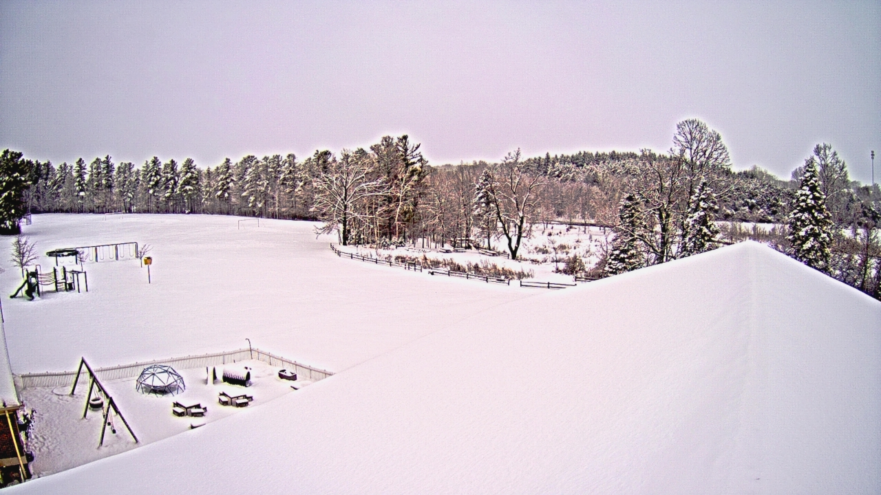 Thumbnail for current weather camera view from St Johns Lutheran School in Newburg, Wisconsin