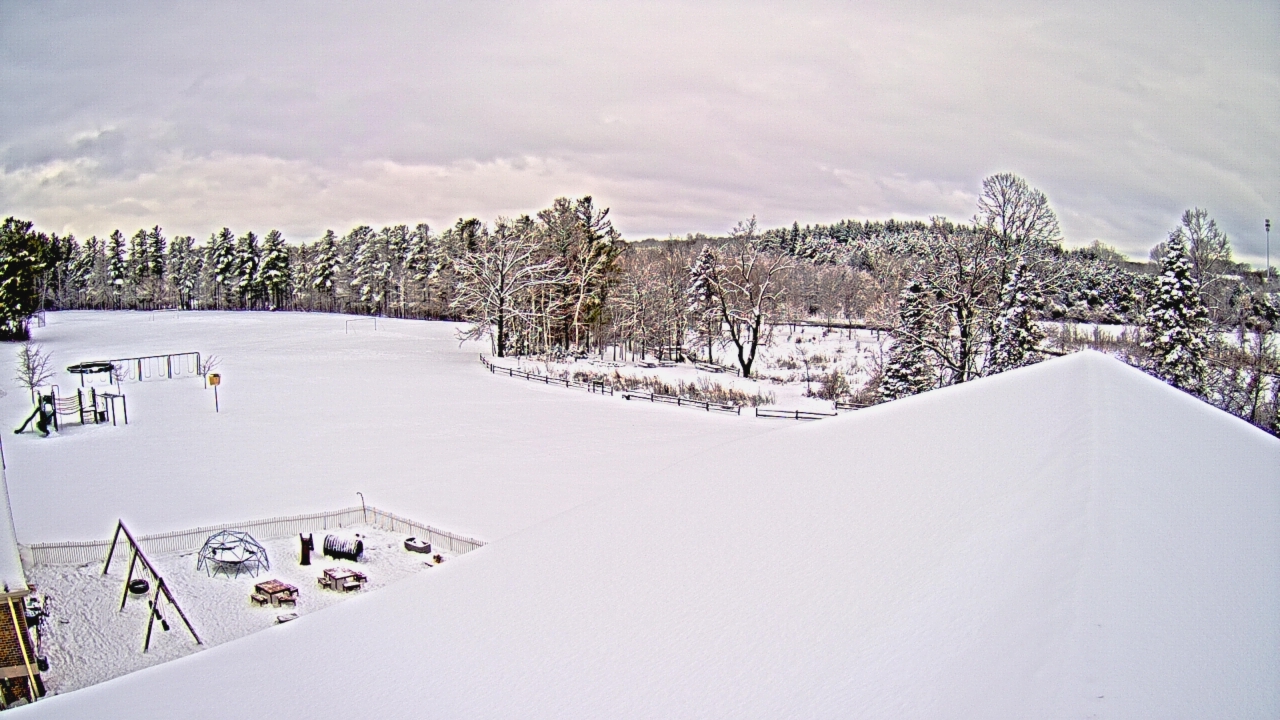 Thumbnail for current weather camera view from St Johns Lutheran School in Newburg, Wisconsin