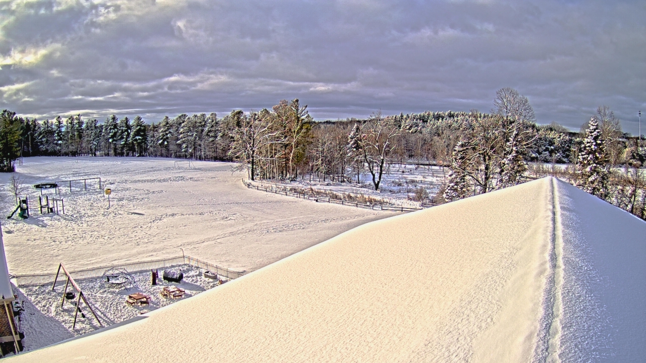 Thumbnail for current weather camera view from St Johns Lutheran School in Newburg, Wisconsin