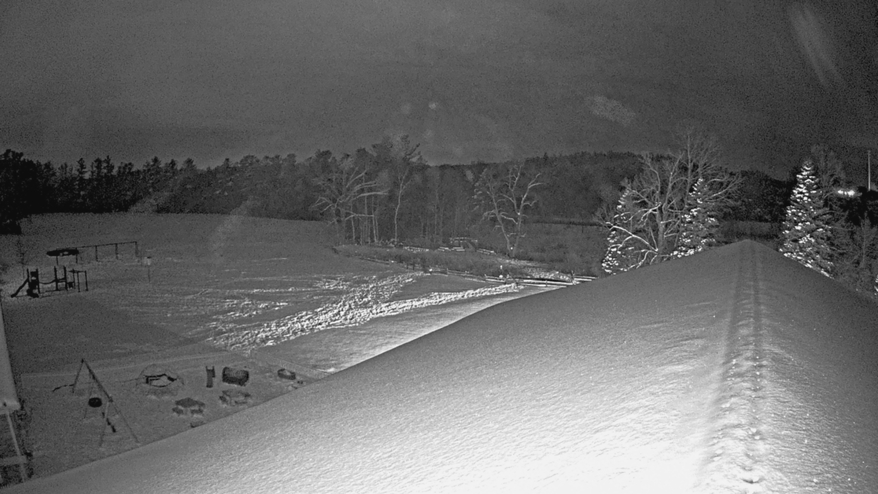 Thumbnail for current weather camera view from St Johns Lutheran School in Newburg, Wisconsin