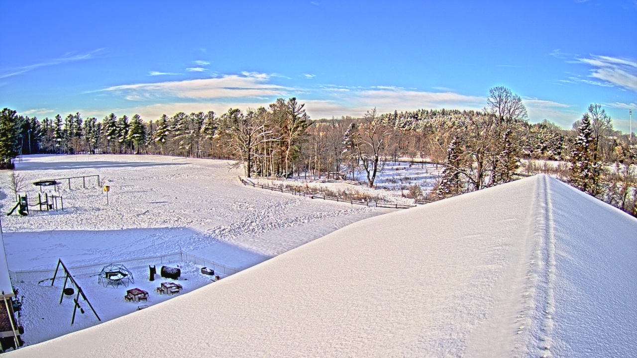 Thumbnail for current weather camera view from St Johns Lutheran School in Newburg, Wisconsin