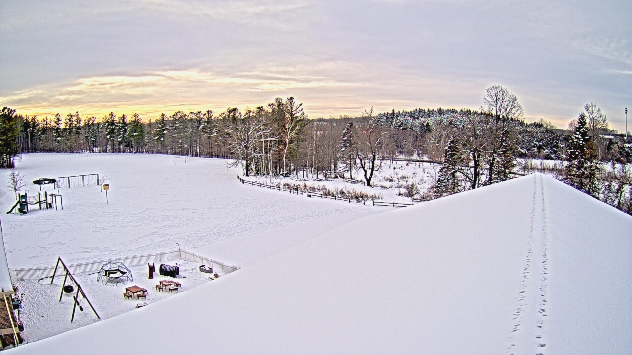 Thumbnail for current weather camera view from St Johns Lutheran School in Newburg, Wisconsin