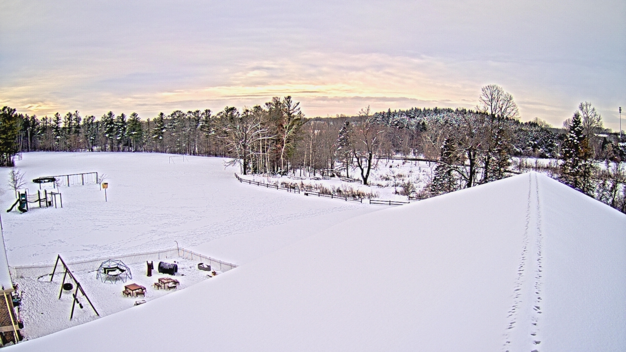 Thumbnail for current weather camera view from St Johns Lutheran School in Newburg, Wisconsin