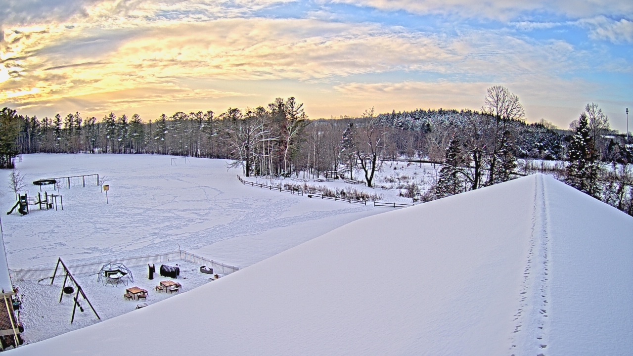 Thumbnail for current weather camera view from St Johns Lutheran School in Newburg, Wisconsin