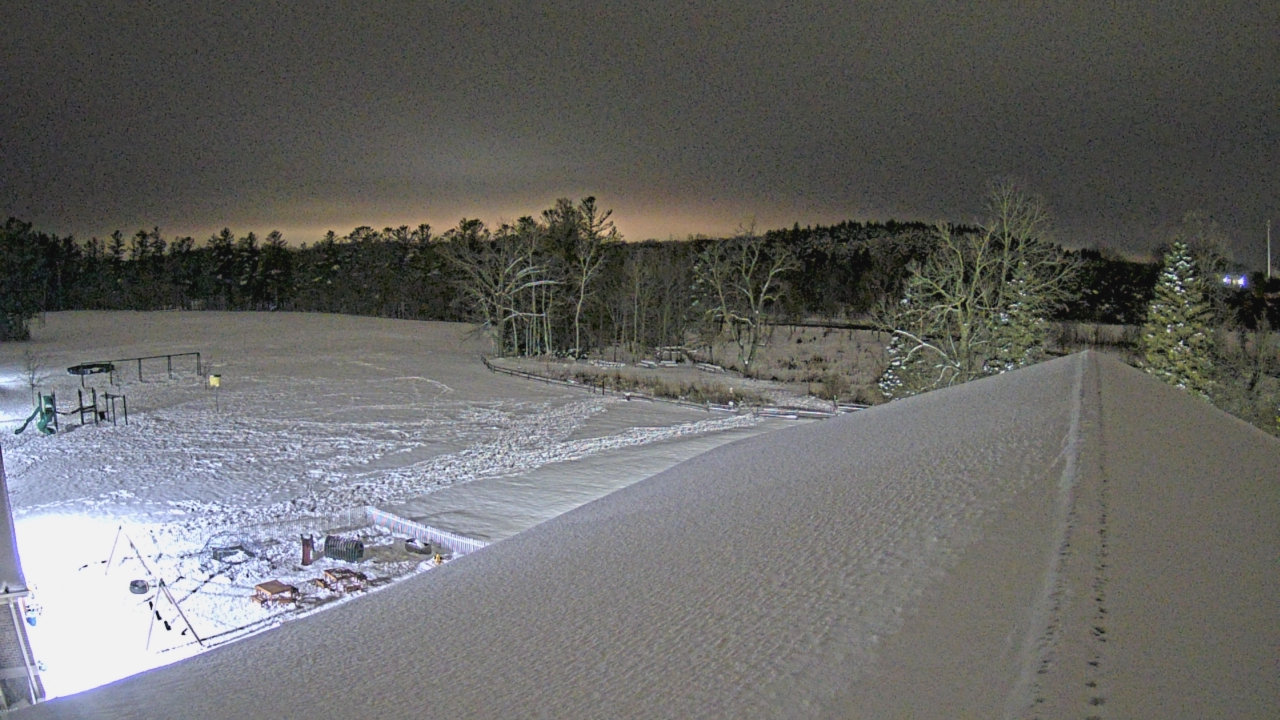 Thumbnail for current weather camera view from St Johns Lutheran School in Newburg, Wisconsin