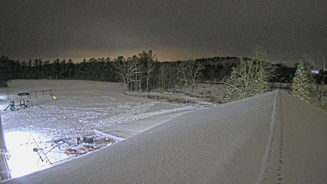 Thumbnail for current weather camera view from St Johns Lutheran School in Newburg, Wisconsin