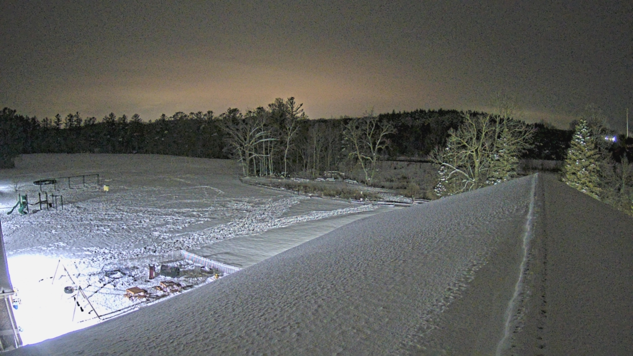 Thumbnail for current weather camera view from St Johns Lutheran School in Newburg, Wisconsin