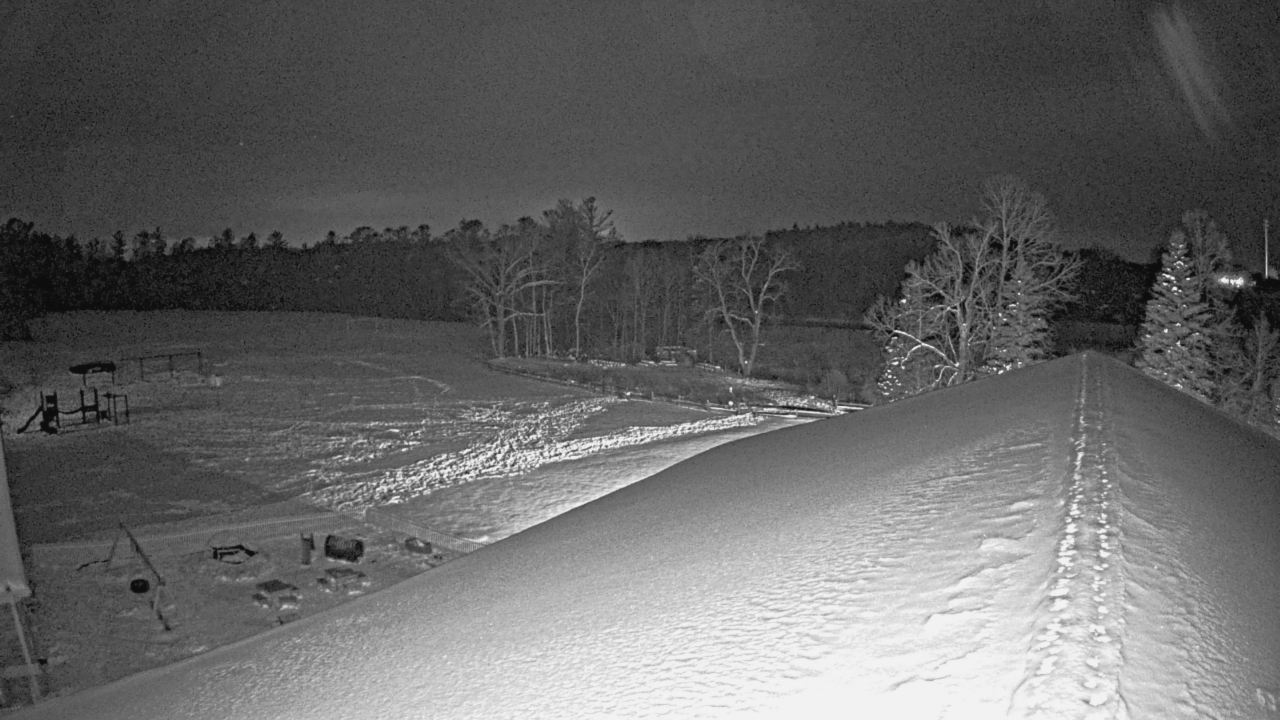 Thumbnail for current weather camera view from St Johns Lutheran School in Newburg, Wisconsin