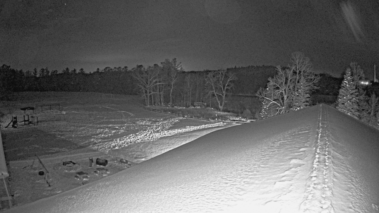 Thumbnail for current weather camera view from St Johns Lutheran School in Newburg, Wisconsin