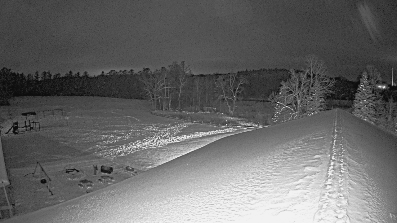 Thumbnail for current weather camera view from St Johns Lutheran School in Newburg, Wisconsin