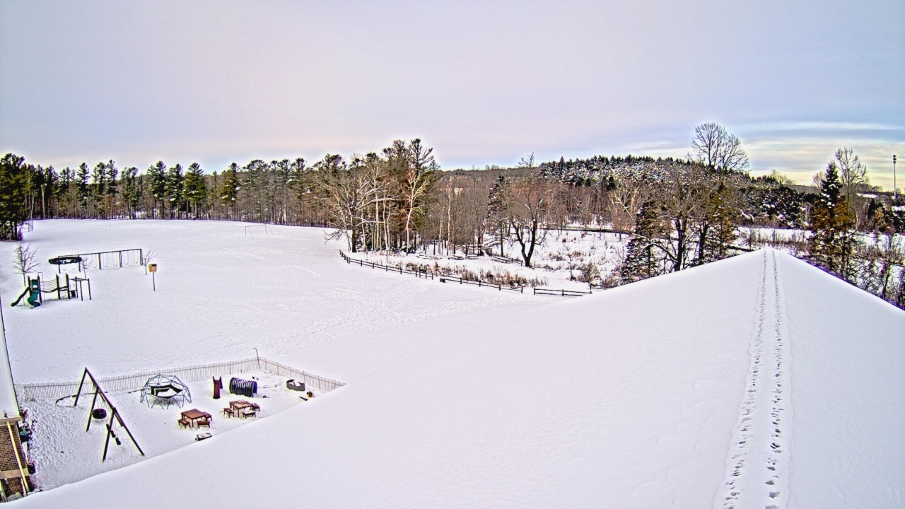 Thumbnail for current weather camera view from St Johns Lutheran School in Newburg, Wisconsin