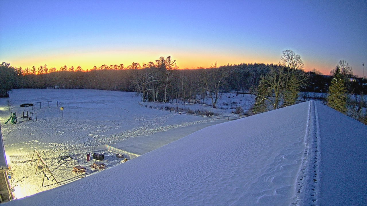 Thumbnail for current weather camera view from St Johns Lutheran School in Newburg, Wisconsin