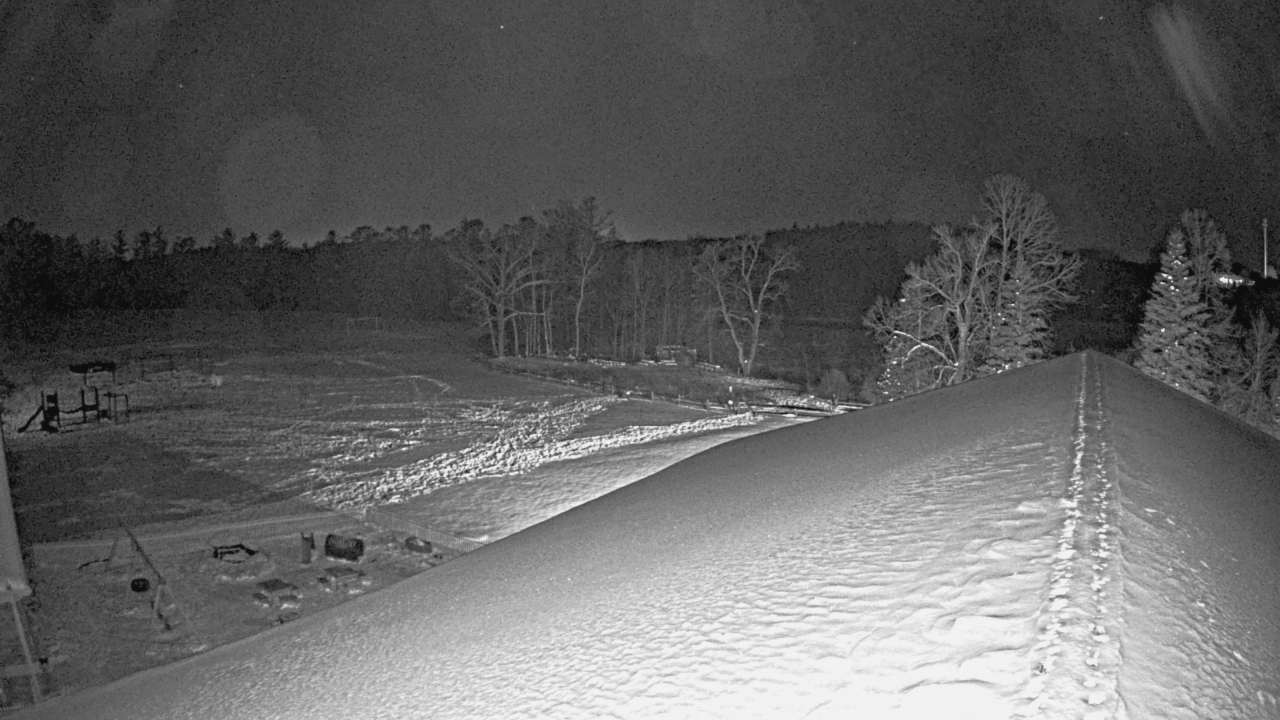 Thumbnail for current weather camera view from St Johns Lutheran School in Newburg, Wisconsin