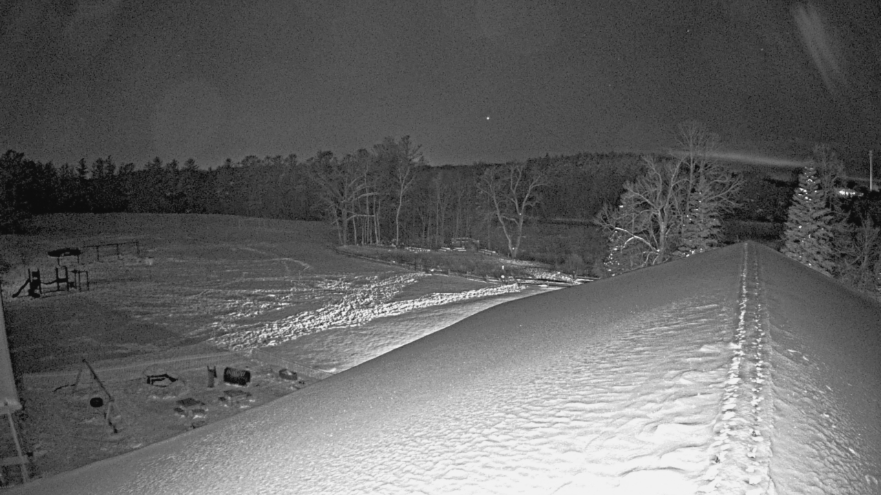 Thumbnail for current weather camera view from St Johns Lutheran School in Newburg, Wisconsin